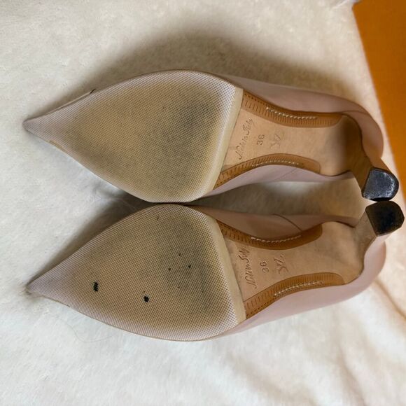 Louis Vuitton Blush Pink  Leather Cap Toe Pumps Sz 36 Full Inclusion - Picture 5 of 7